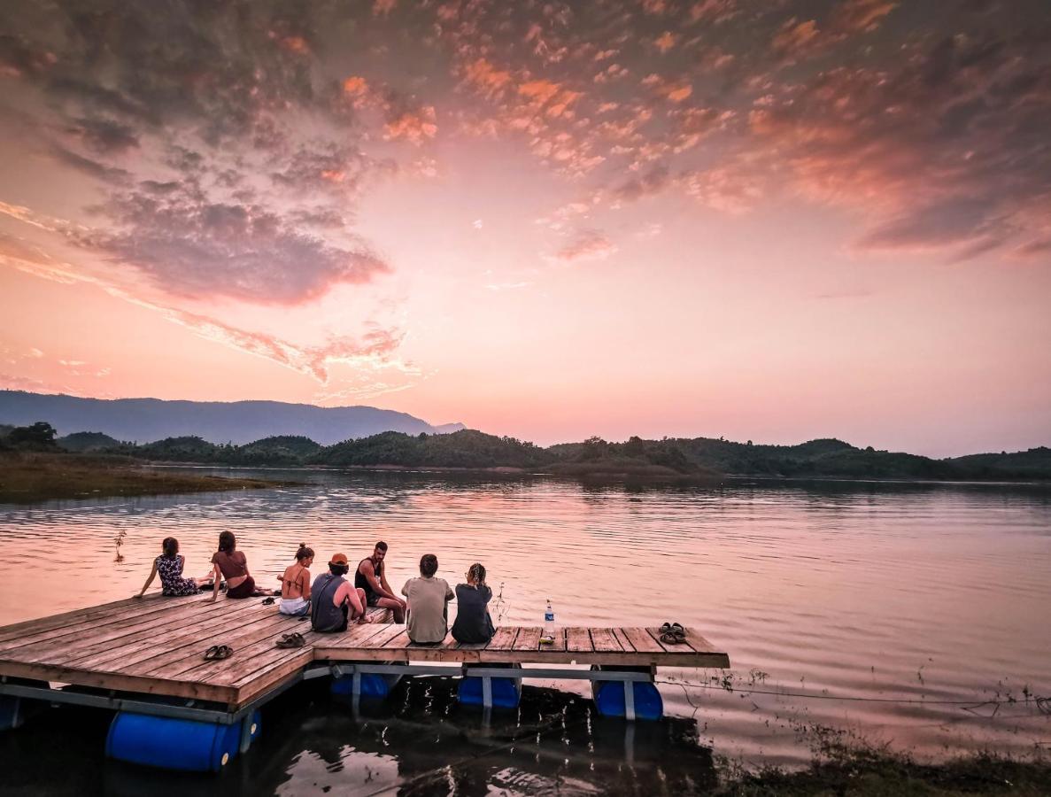 Sunset Nam Ngum Resort فان فيان المظهر الخارجي الصورة