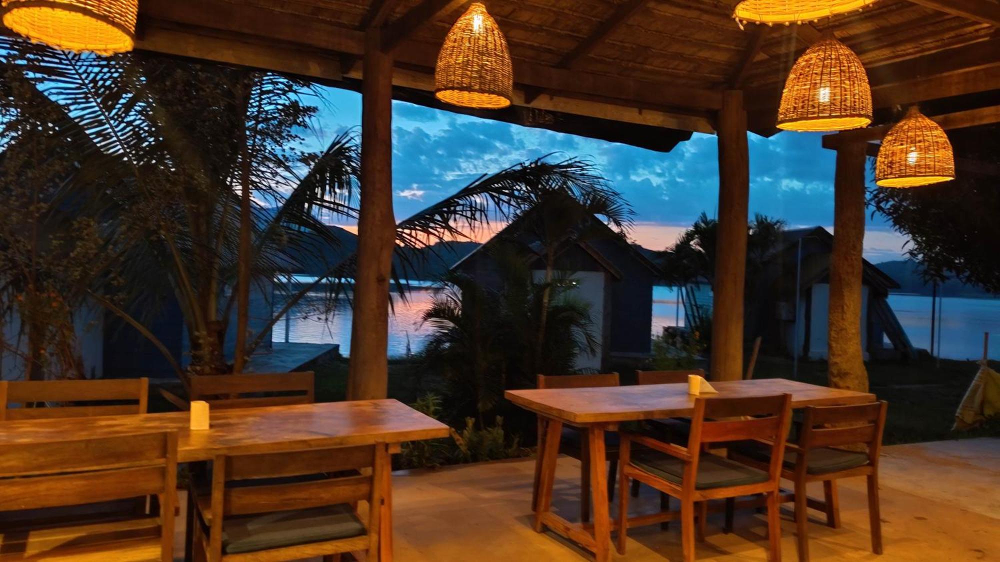 Sunset Nam Ngum Resort فان فيان المظهر الخارجي الصورة